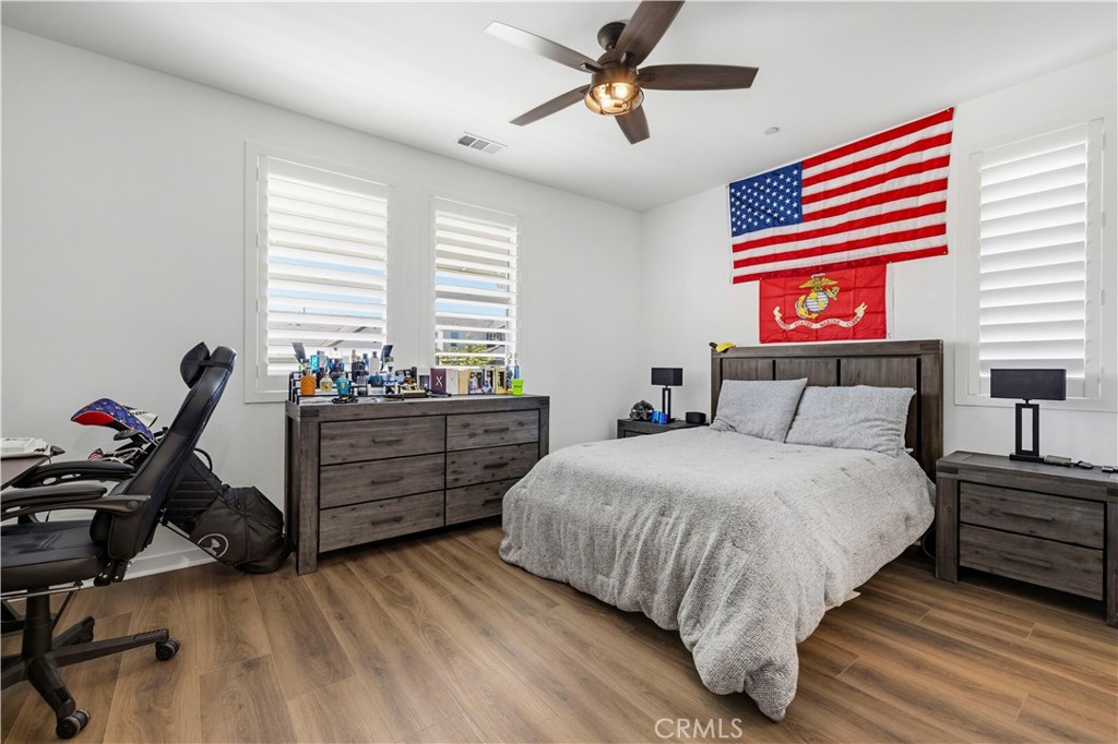 28445 Sunny Ridge Terrace Castaic, CA 91384 - Photo 28 of 74 Main level bedroom 4