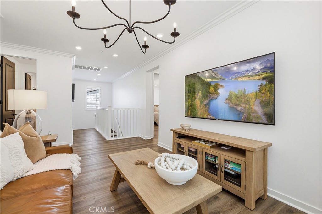 28445 Sunny Ridge Terrace Castaic, CA 91384 - Photo 31 of 74 Upstairs Loft