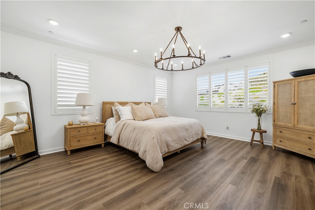 28445 Sunny Ridge Terrace Castaic, CA 91384 - Photo 32 of 74 Primary Bedroom Suite