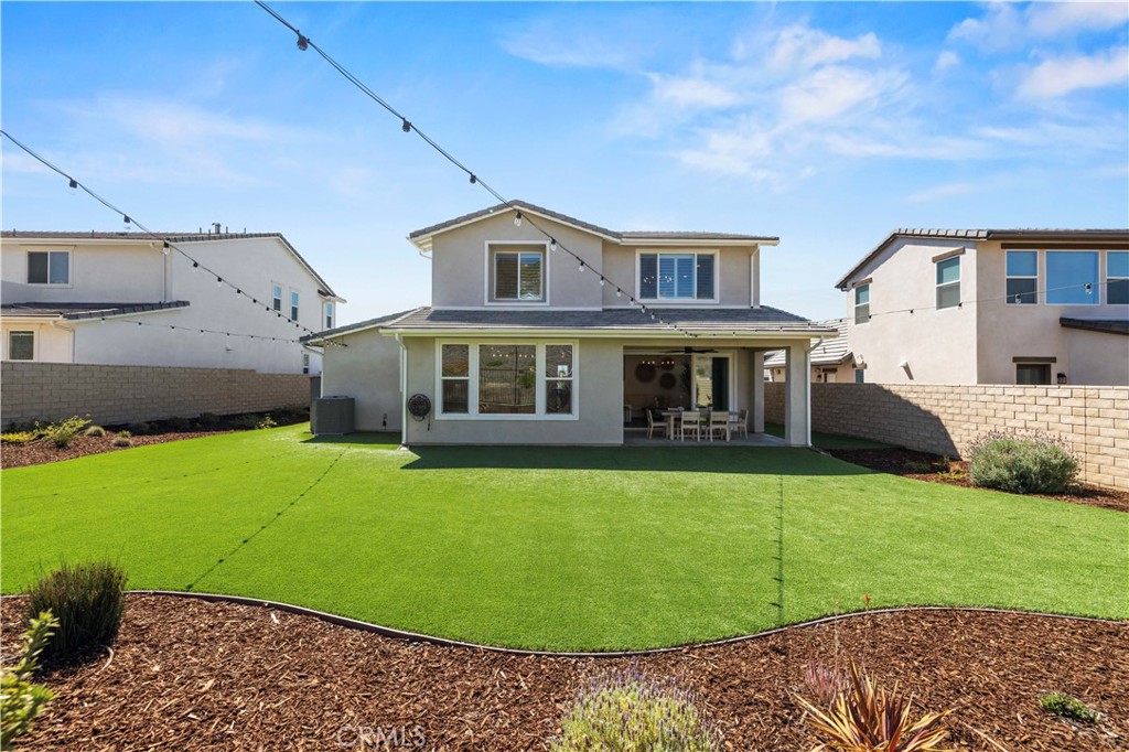 28445 Sunny Ridge Terrace Castaic, CA 91384 - Photo 53 of 74 Rear Yard