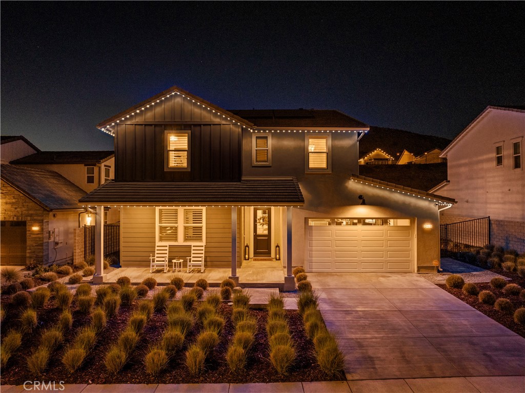 28445 Sunny Ridge Terrace Castaic, CA 91384 - Photo 58 of 74 Night Time Front