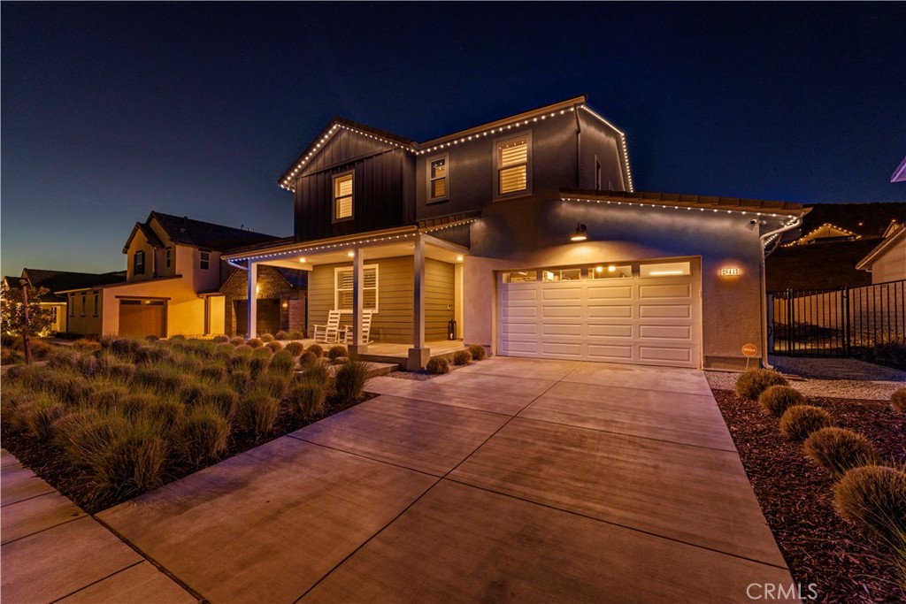 28445 Sunny Ridge Terrace Castaic, CA 91384 - Photo 60 of 74 Night Time Front