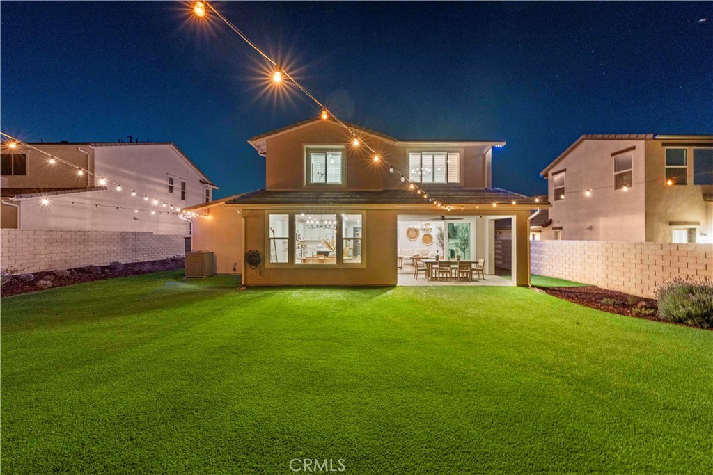 28445 Sunny Ridge Terrace Castaic, CA 91384 - Photo 68 of 74 Night Rear Yard