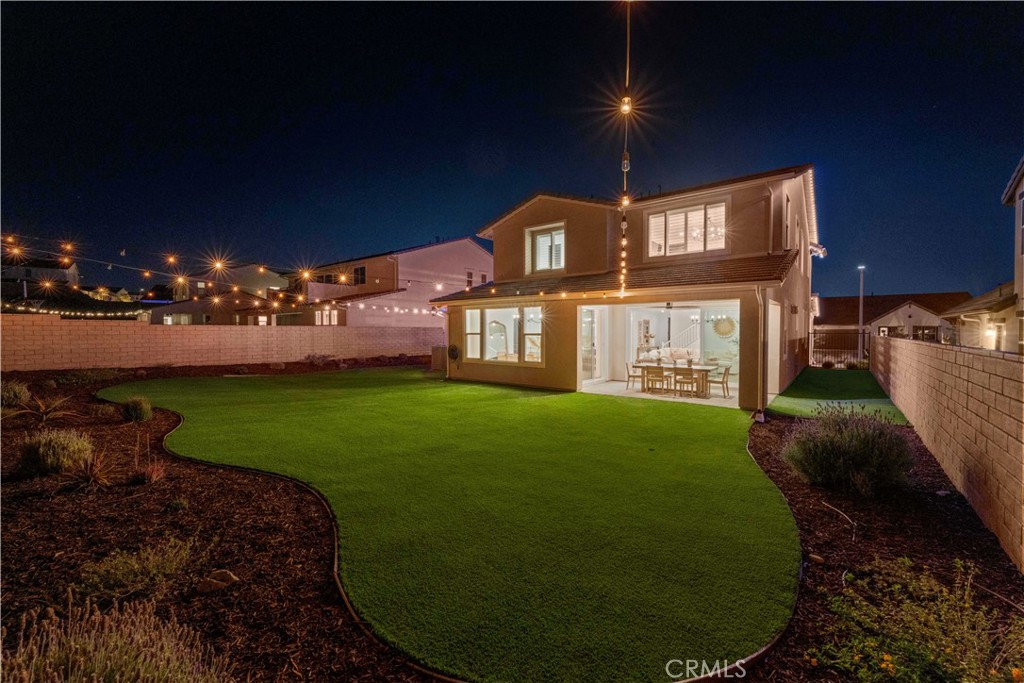 28445 Sunny Ridge Terrace Castaic, CA 91384 - Photo 70 of 74 Night Rear Yard