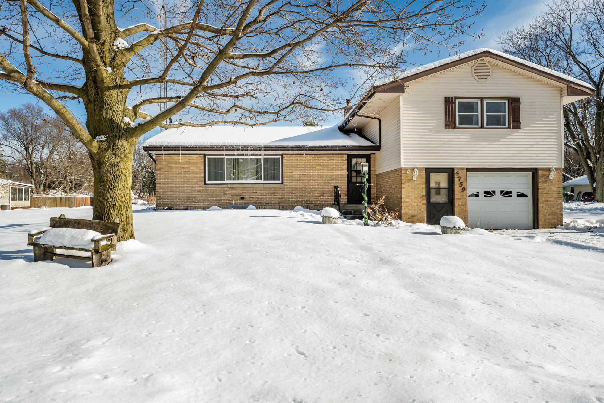 4759 Paw Paw Lake Road Coloma, MI 49038 - Photo 2 of 33 Paw Paw Lk Rd-102