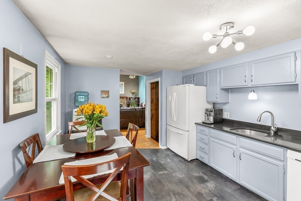 434 Bay Road Easton, MA 02375 - Photo 12 of 35 Gallery Image 12