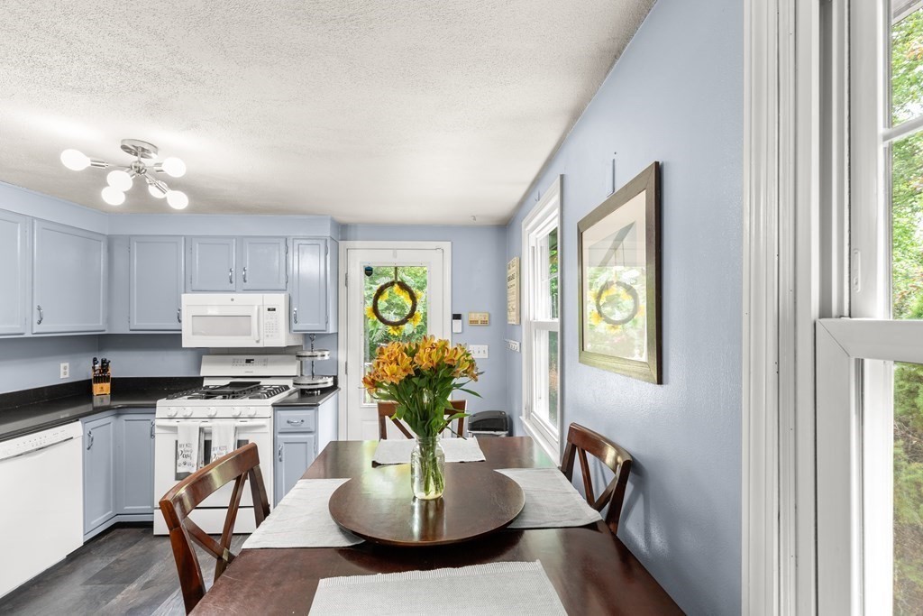 434 Bay Road Easton, MA 02375 - Photo 14 of 35 Gallery Image 14