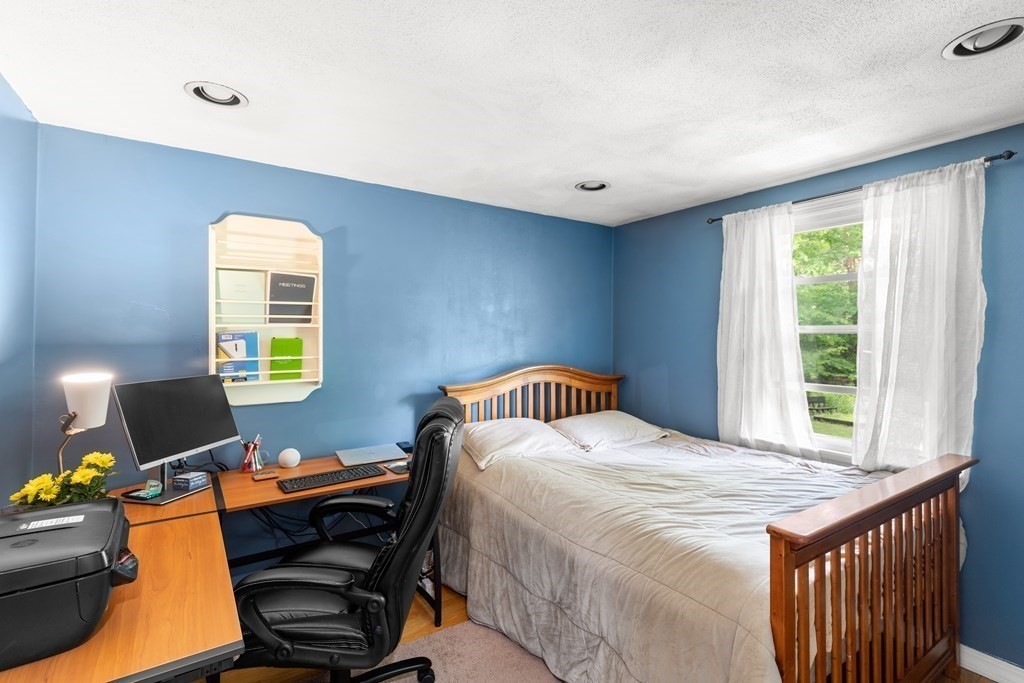 434 Bay Road Easton, MA 02375 - Photo 20 of 35 Gallery Image 20