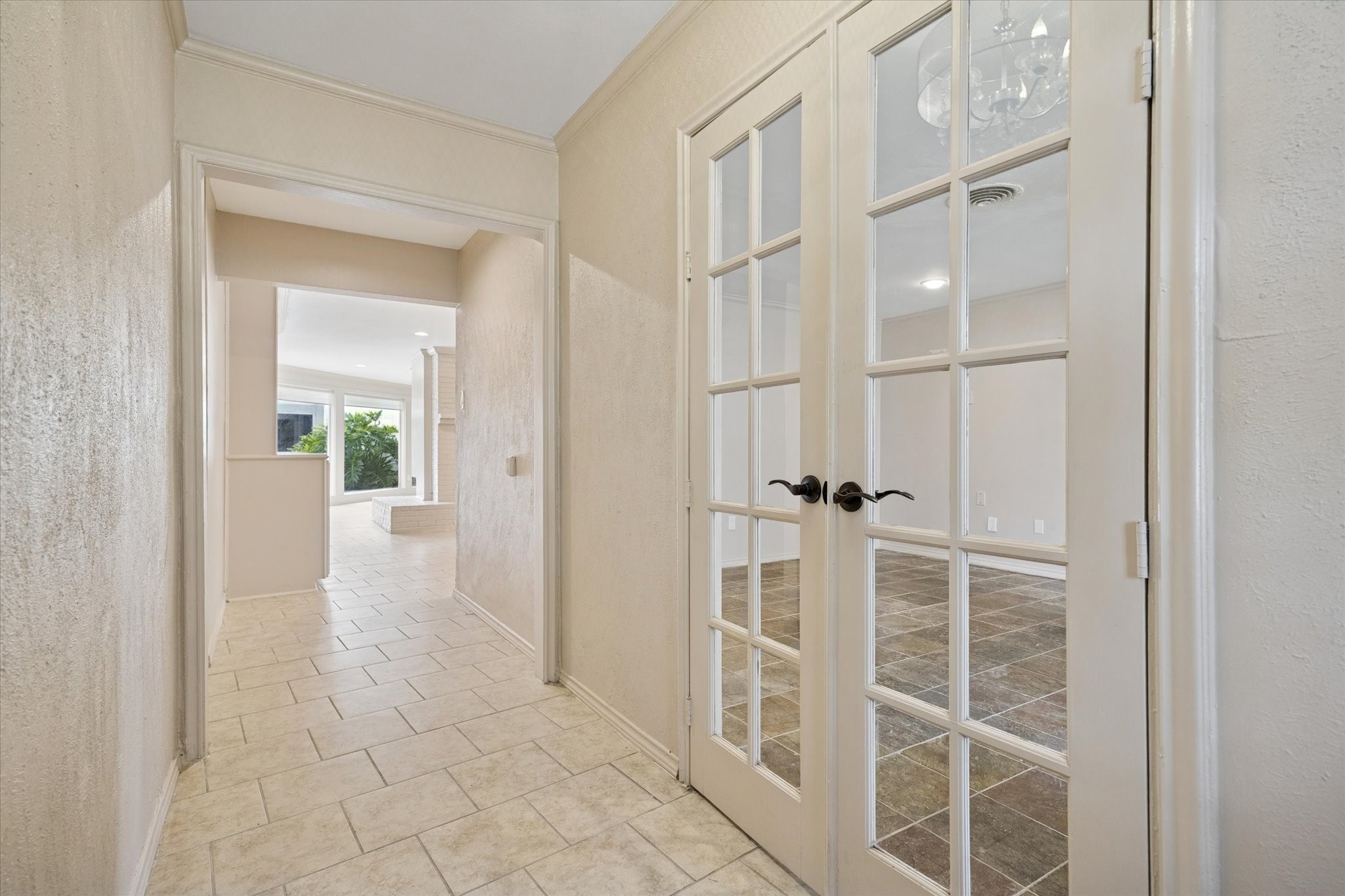 4919 Valkeith Drive Houston, TX 77096 - Photo 3 of 29