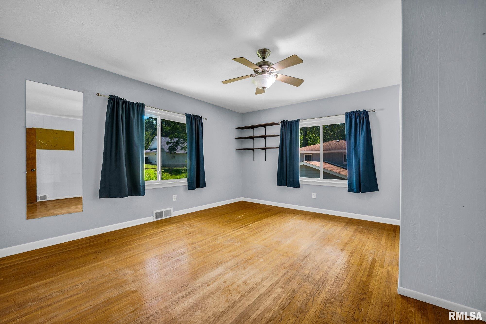 5334 North University Street Peoria, IL 61614 - Photo 10 of 25