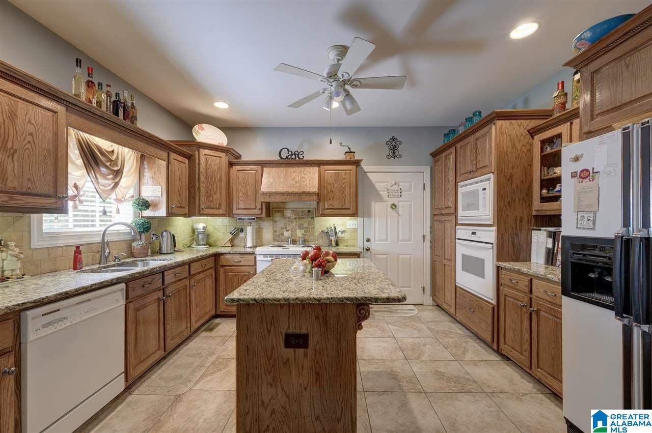 631 Dana Road Warrior, AL 35180 - Photo 9 of 41