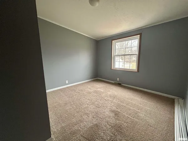 $117,500 | 319 South Sheridan Street, Edinburg, IL 62531