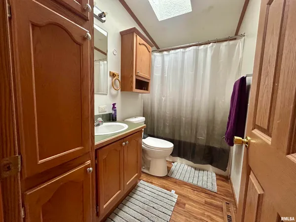 $117,500 | 319 South Sheridan Street, Edinburg, IL 62531