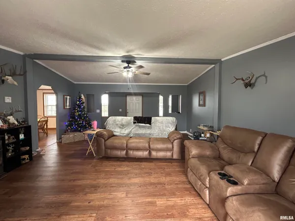 $117,500 | 319 South Sheridan Street, Edinburg, IL 62531