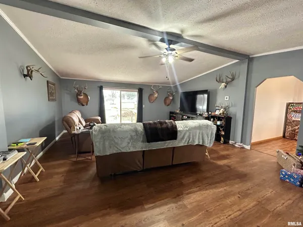 $117,500 | 319 South Sheridan Street, Edinburg, IL 62531