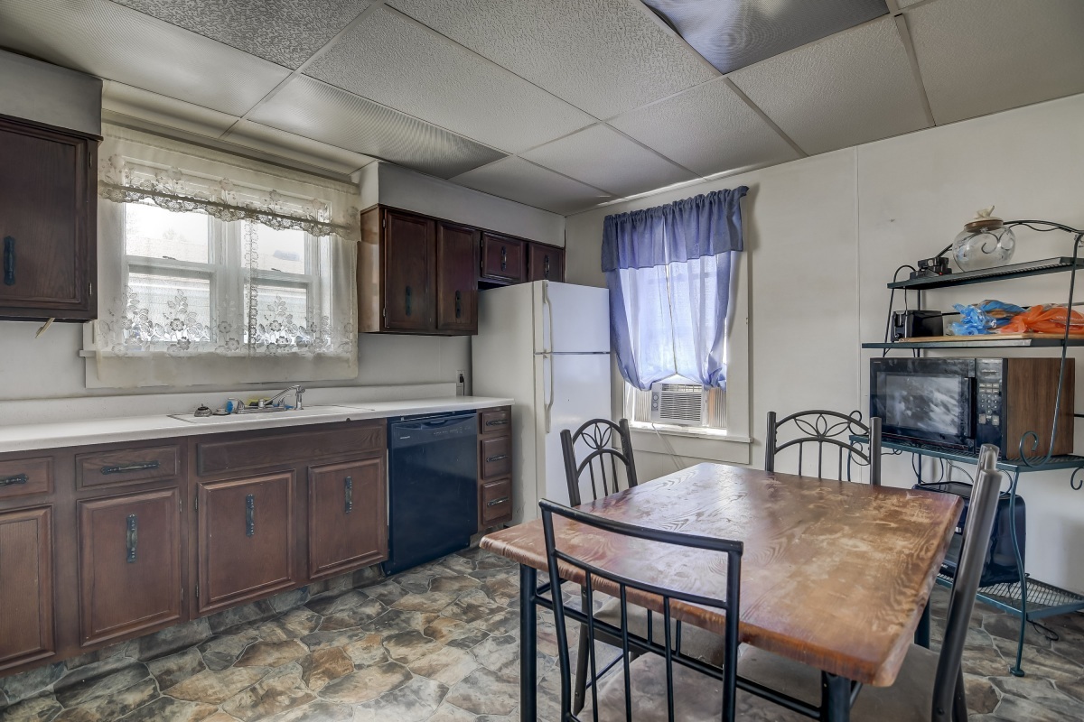 2610 South College Street Springfield, IL 62704 - Photo 13 of 31 Gallery Image 13