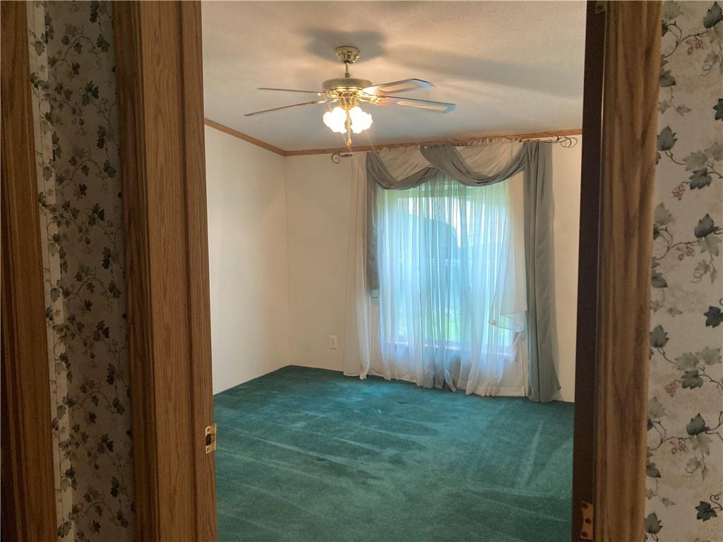 525 North Liberty Road Grove City, PA 16127 - Photo 5 of 7 Gallery Image 5