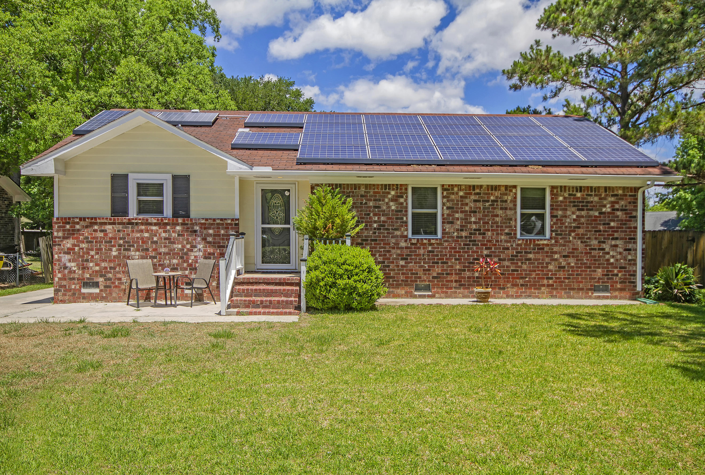 1508 Wakendaw Road Mount Pleasant, SC 29464 - Photo 2 of 26 CREM_1508 Wakendaw_002