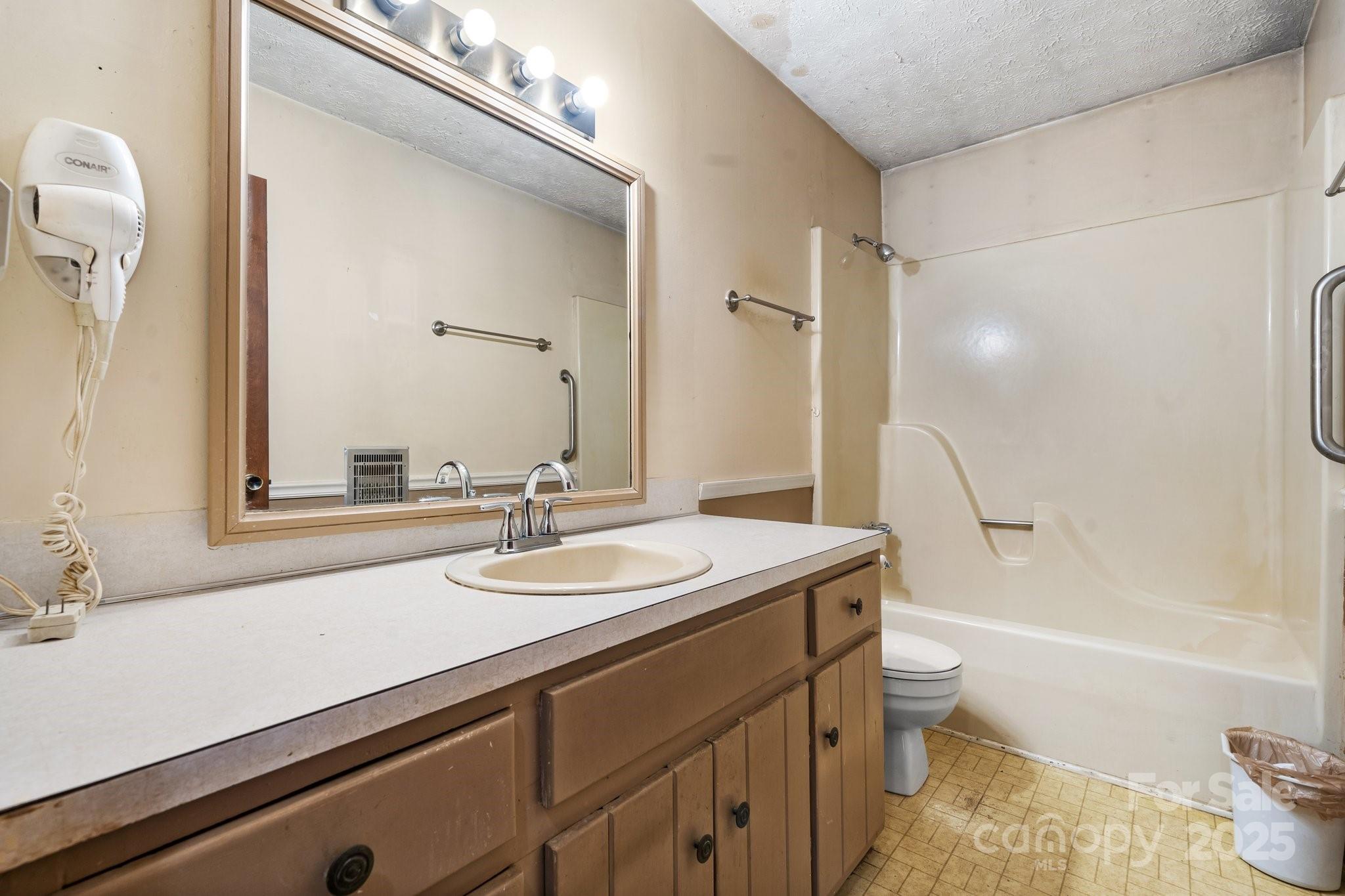 4602 Thad Miller Road Lenoir, NC 28645 - Photo 11 of 25 Gallery Image 11