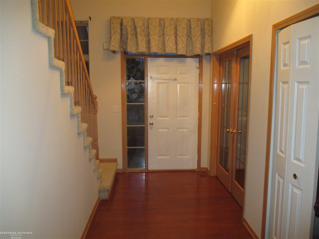 46243 Rocker Drive Macomb, MI 48044 - Photo 12 of 23 50003208-11.JPG