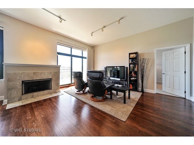 1301 West Washington Boulevard, Unit 604 Chicago, IL 60607 - Photo 2 of 10