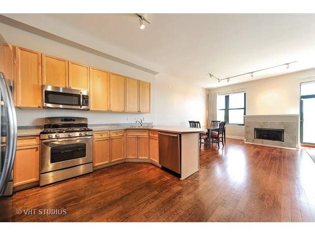 1301 West Washington Boulevard, Unit 604 Chicago, IL 60607 - Photo 3 of 10