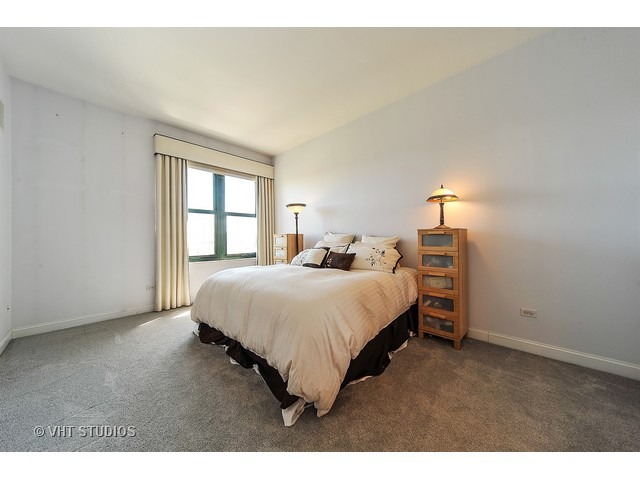 1301 West Washington Boulevard, Unit 604 Chicago, IL 60607 - Photo 6 of 10