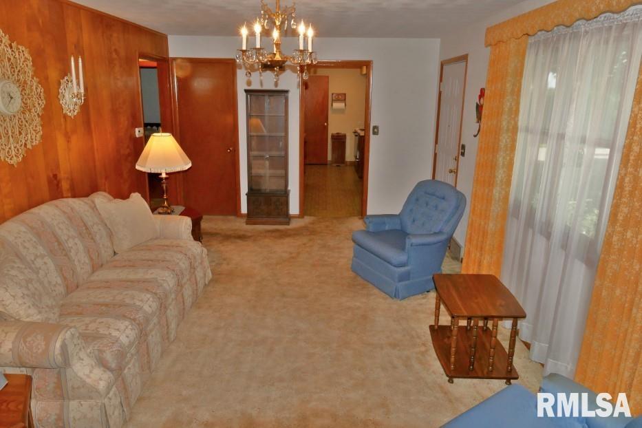 6029 West Pfeiffer Road Bartonville, IL 61607 - Photo 3 of 40