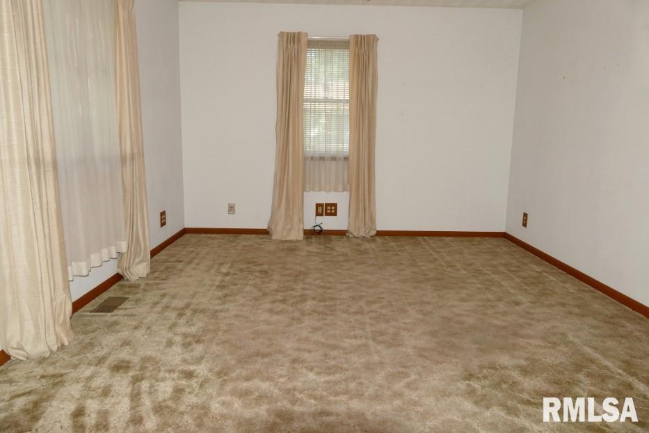 6029 West Pfeiffer Road Bartonville, IL 61607 - Photo 10 of 40