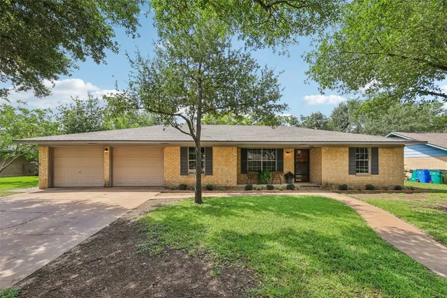 a house that has a backyard