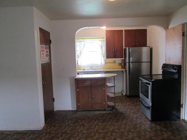 632 South Yearling Road Whitehall, OH 43213 - Photo 2 of 10