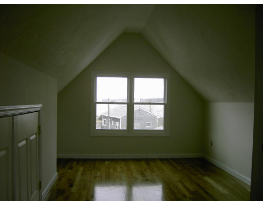 8 A Thompson Road Bourne, MA 02532 - Photo 5 of 7