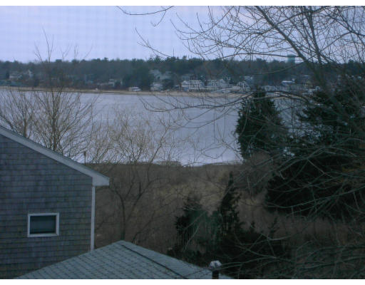 8 A Thompson Road Bourne, MA 02532 - Photo 6 of 7