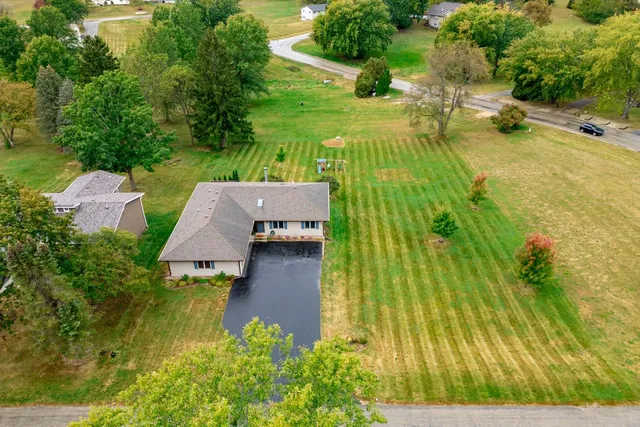 $324,900 | 1397 Pier Drive, Lake Summerset, IL 61019