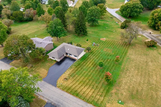 $324,900 | 1397 Pier Drive, Lake Summerset, IL 61019