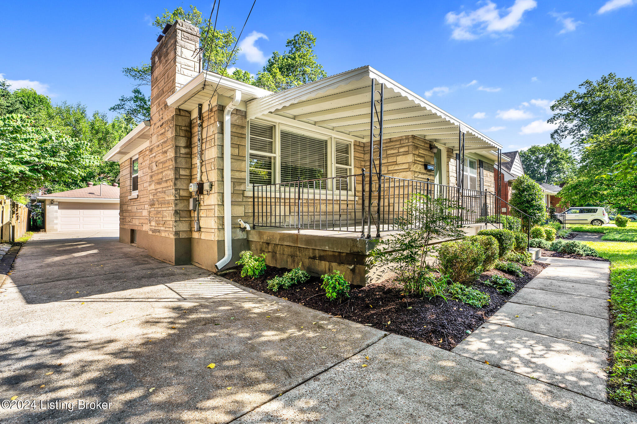 1611 Nightingale Road Louisville, KY 40213 - Photo 1 of 38 DSC03226-25
