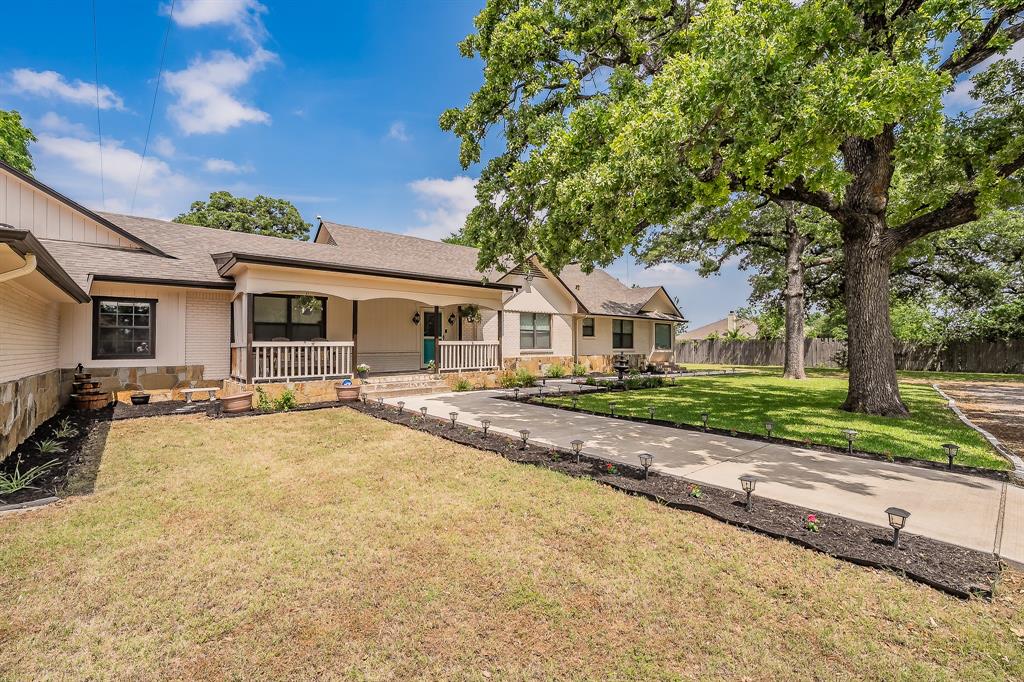2313 Hickory Creek Road Denton, TX 76210 - Photo 3 of 39