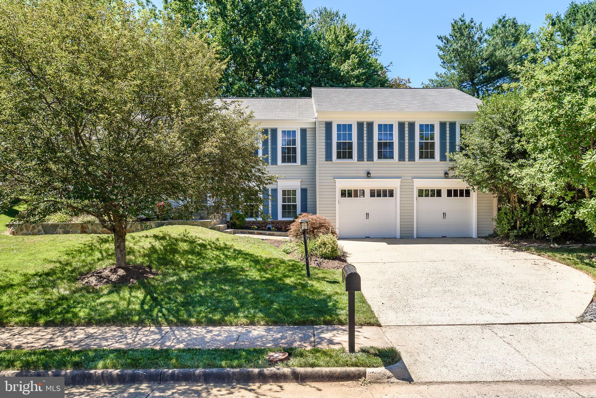 123 Environs Road Sterling, VA 20165 - Photo 2 of 46 Gallery Image 2