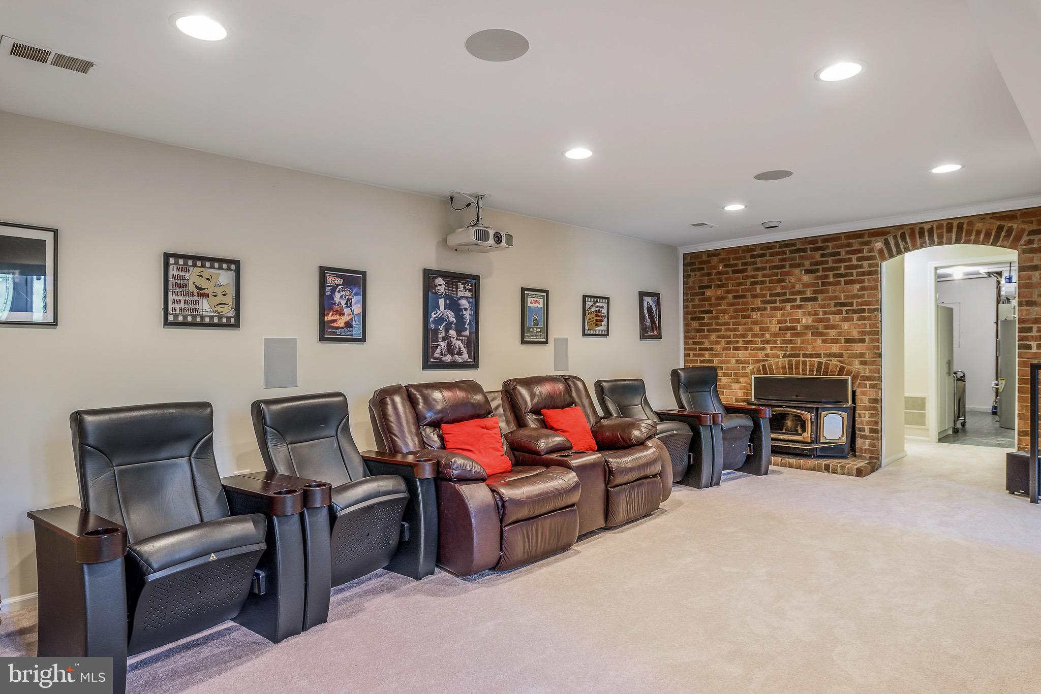 123 Environs Road Sterling, VA 20165 - Photo 32 of 46 Gallery Image 32