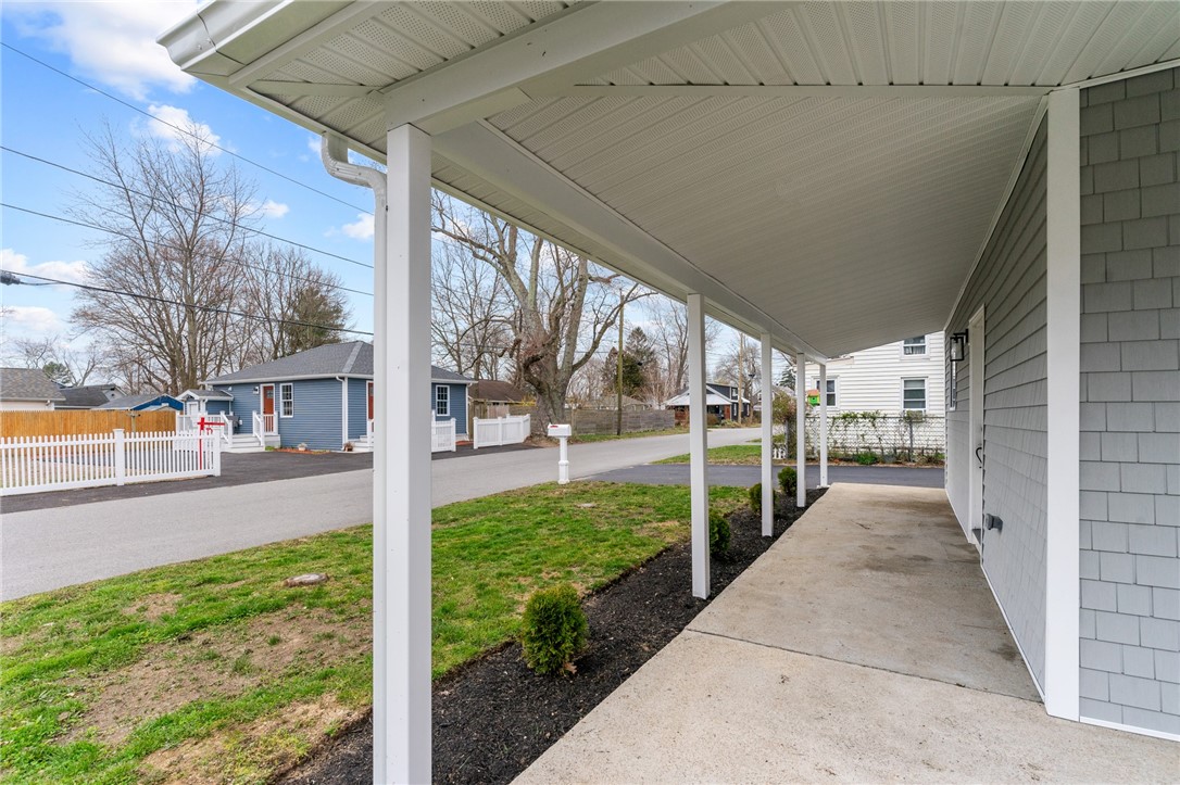 53 Mohawk Avenue Warwick, RI 02889 - Photo 12 of 45