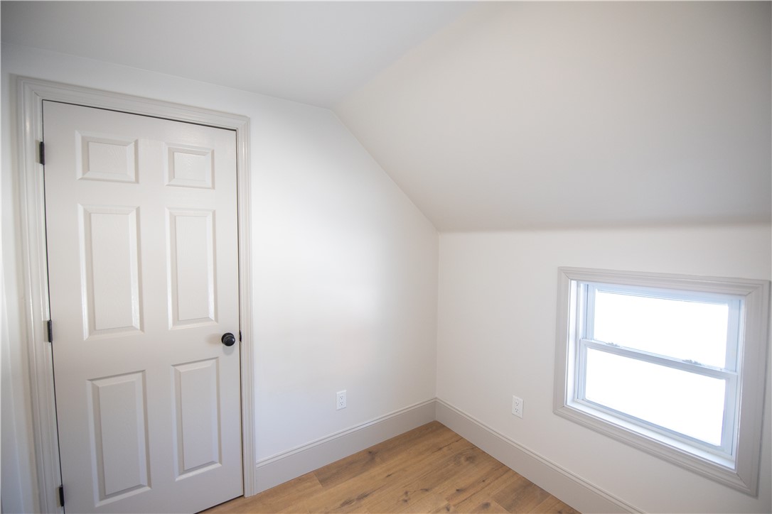 53 Mohawk Avenue Warwick, RI 02889 - Photo 22 of 45