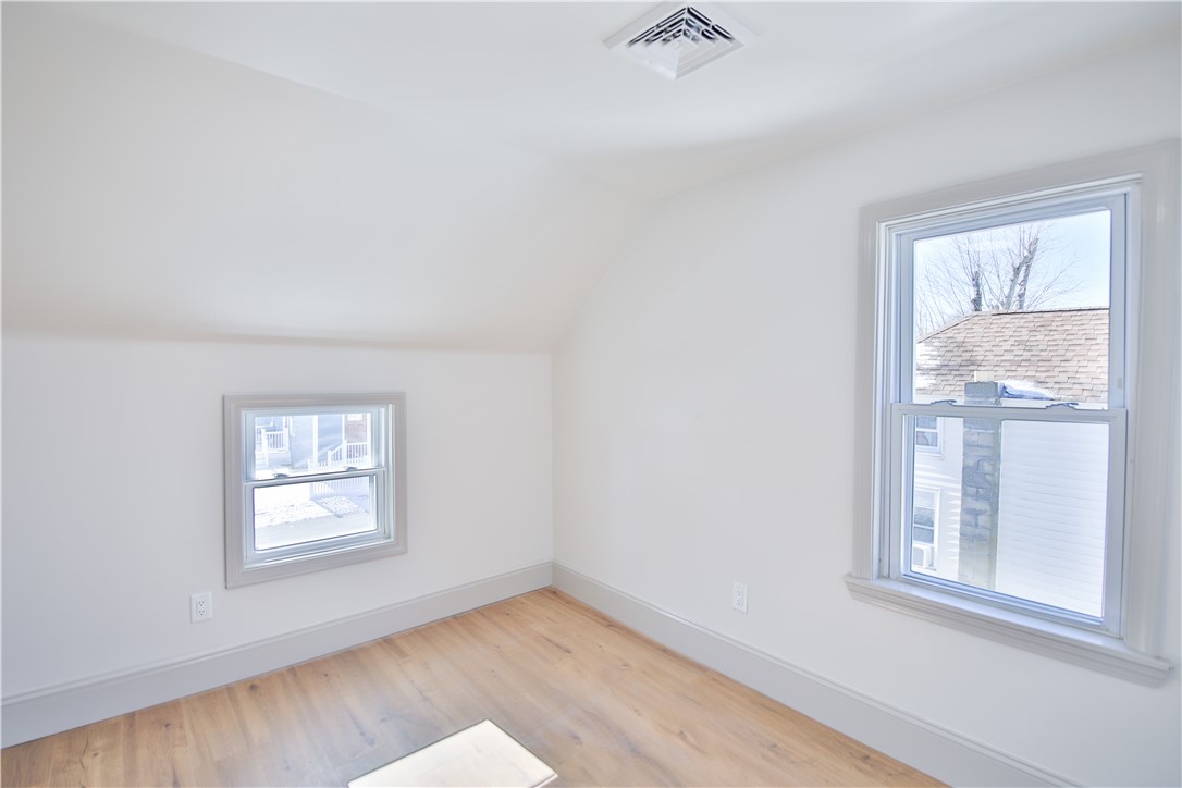 53 Mohawk Avenue Warwick, RI 02889 - Photo 23 of 45