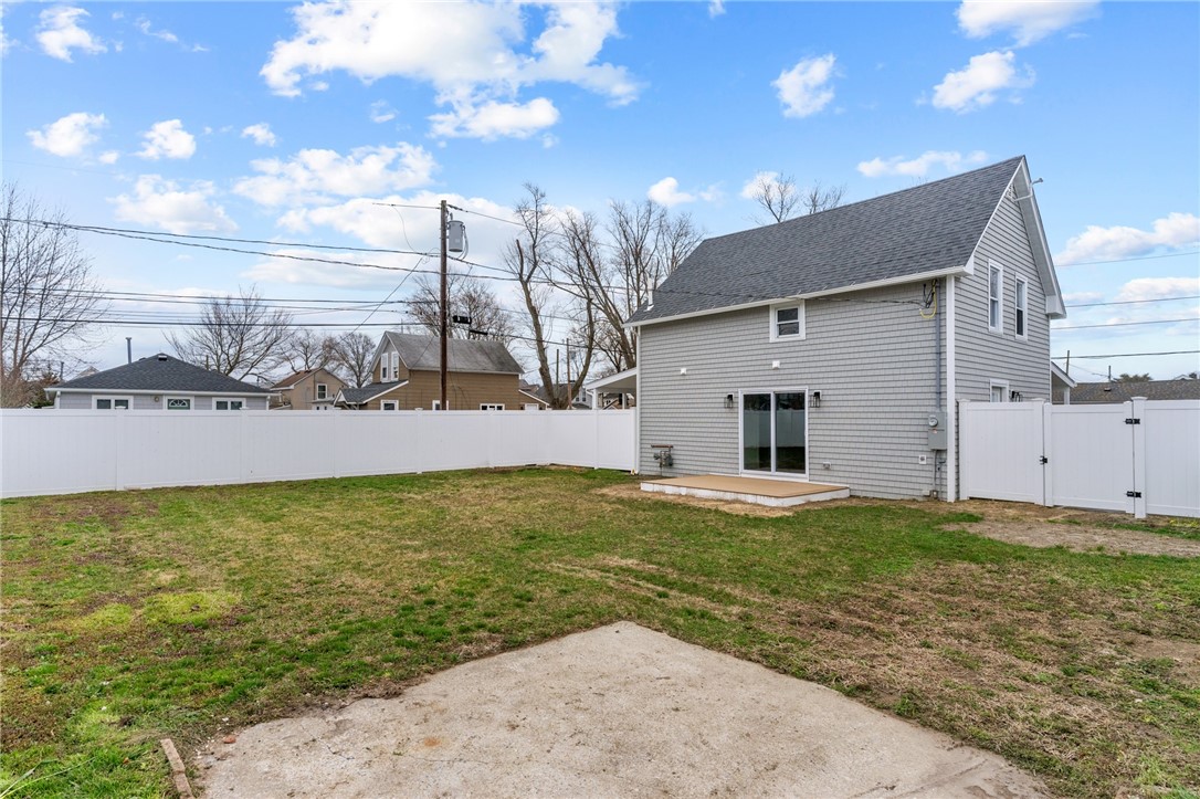 53 Mohawk Avenue Warwick, RI 02889 - Photo 37 of 45