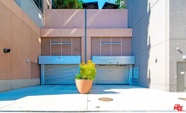 a view of house and outdoor space