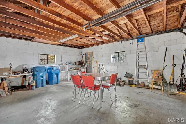 $269,900 | 12204 Ladue Road, St. Louis, MO 63141