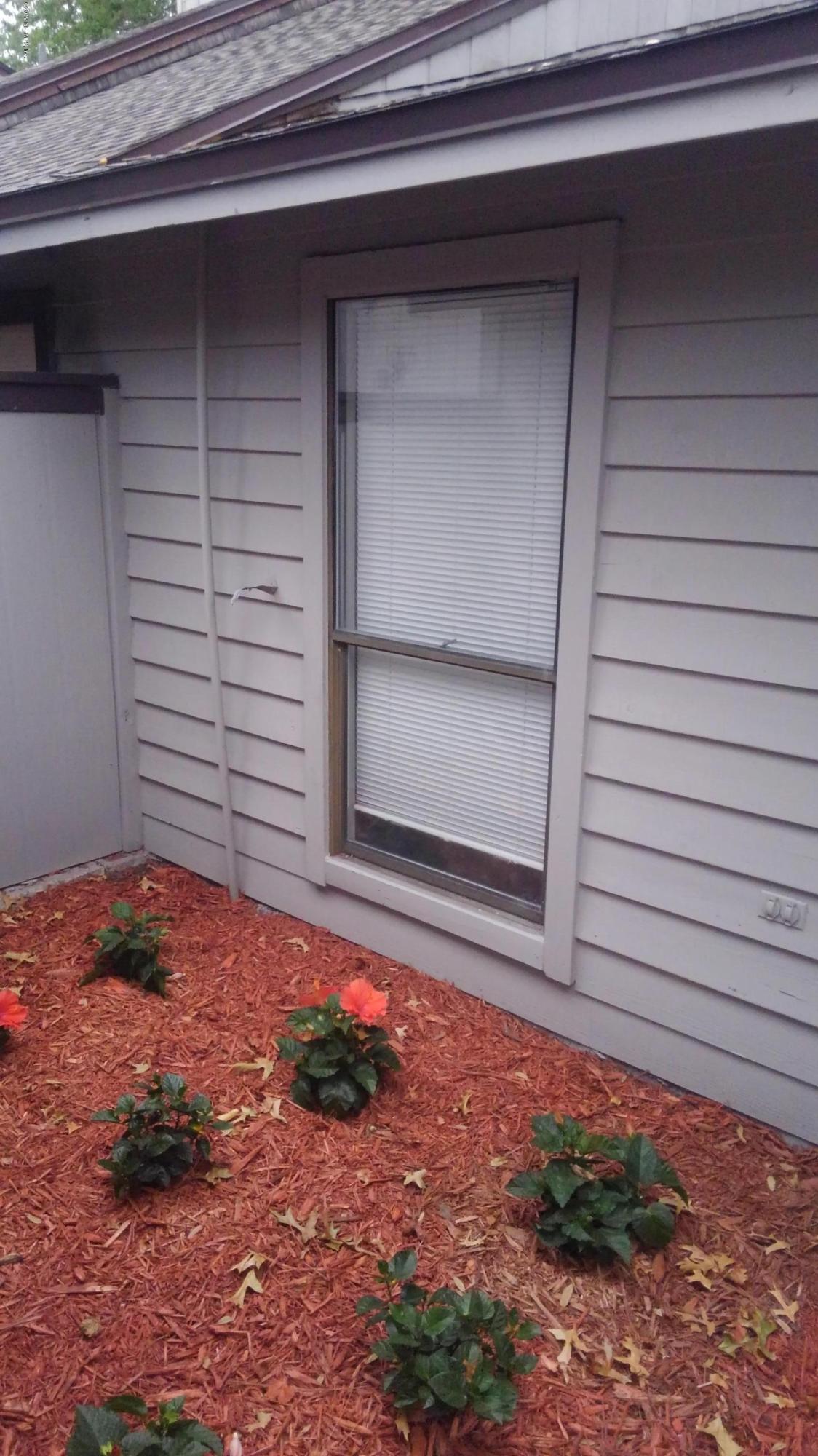 1031 Lee Road Jacksonville, FL 32225 - Photo 4 of 15 KIMG2093