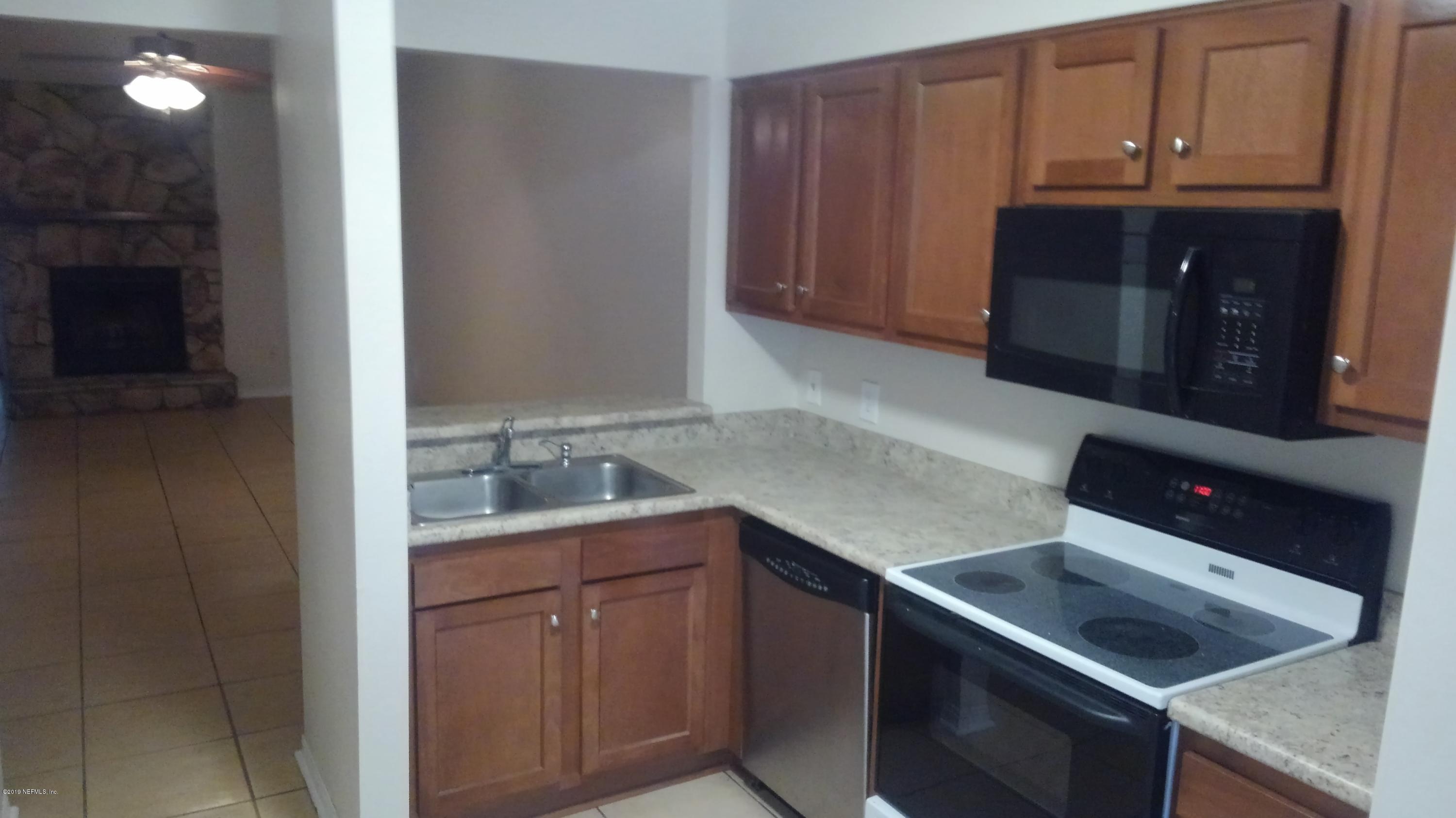 1031 Lee Road Jacksonville, FL 32225 - Photo 7 of 15 KIMG2105