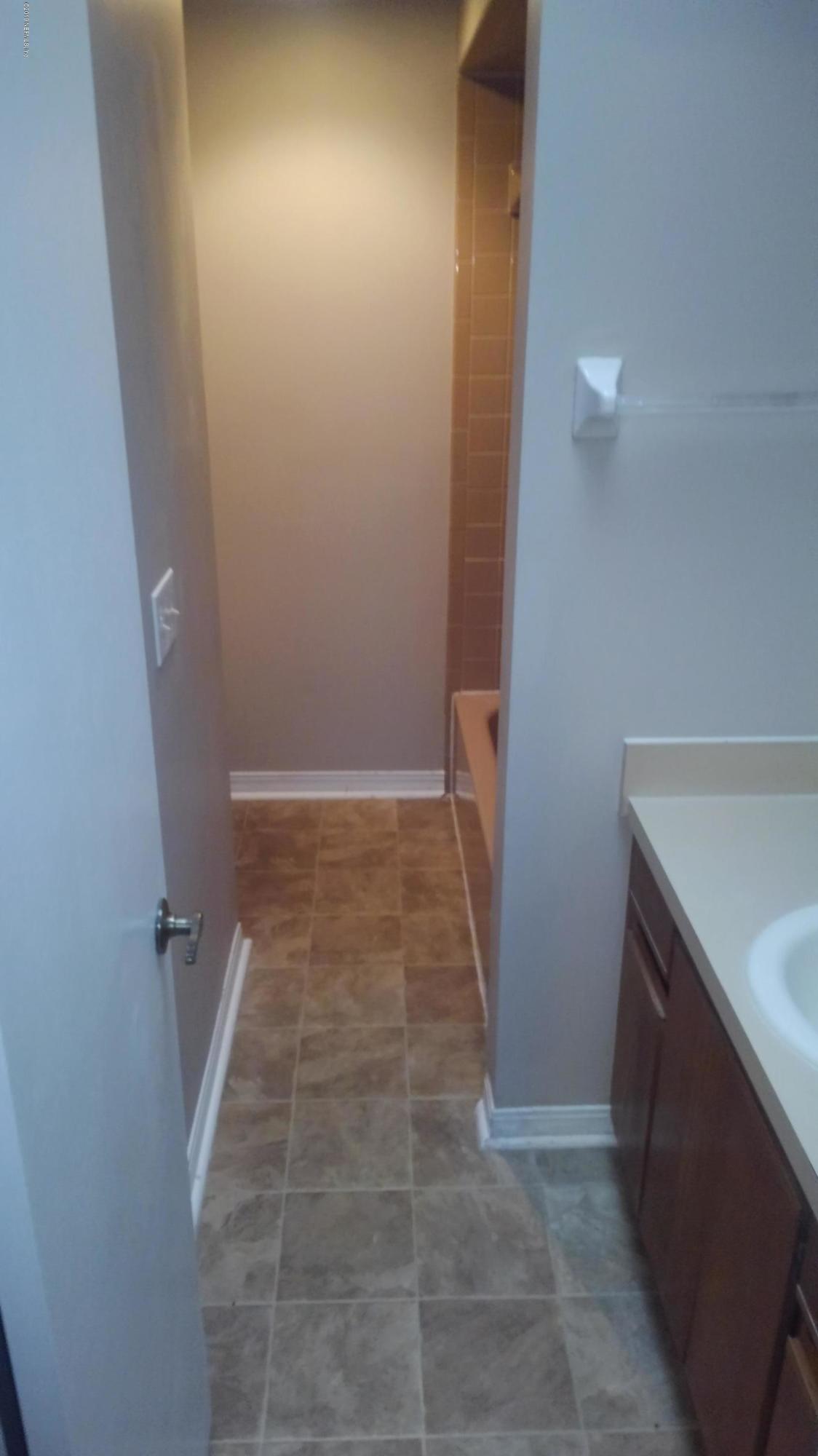 1031 Lee Road Jacksonville, FL 32225 - Photo 10 of 15 KIMG2099