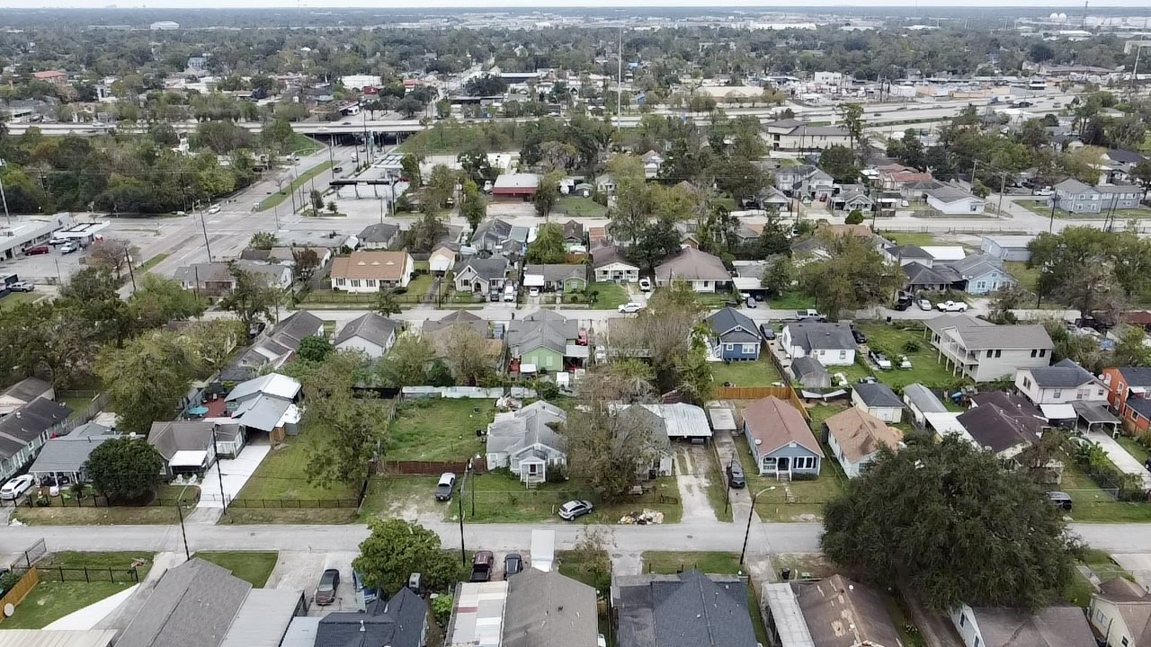 6929 San Angelo Street Houston, TX 77020 - Photo 24 of 24 an aerial view of residential houses with outdoor space and street view