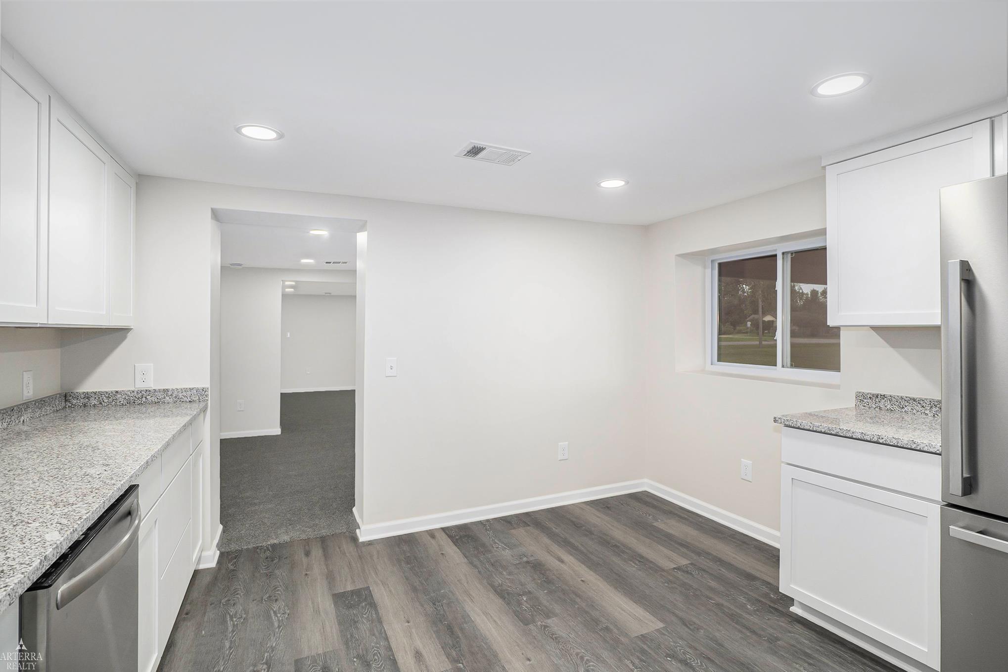 1109 South Genesee Road Burton, MI 48509 - Photo 6 of 27